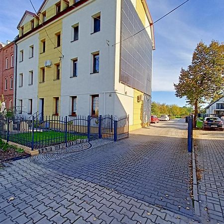 Apartament Radiostacja III Z Ogrodkiem, Parking Free Gliwice Ngoại thất bức ảnh