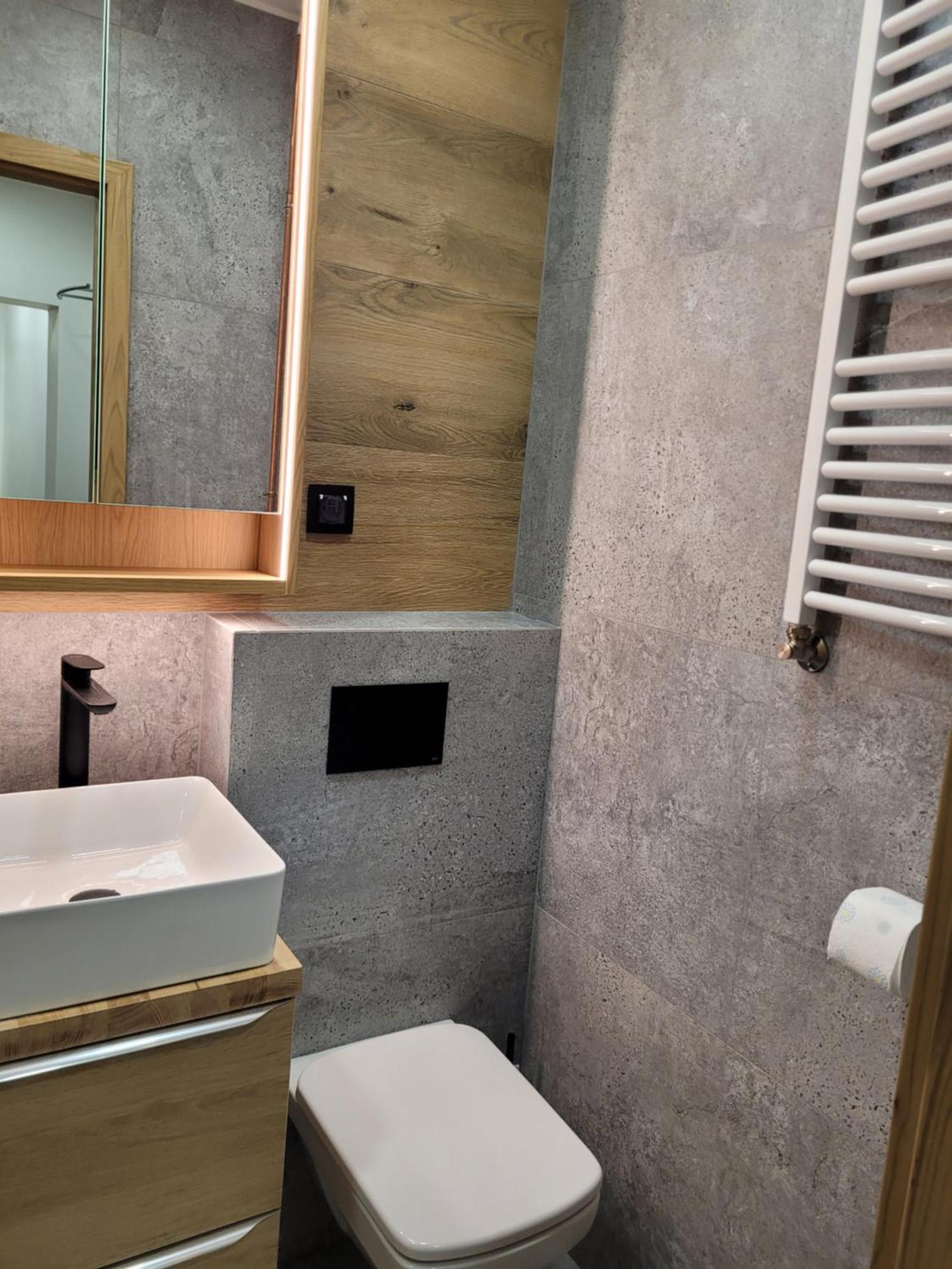 Apartament Radiostacja III Z Ogrodkiem, Parking Free Gliwice Ngoại thất bức ảnh